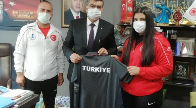 Dünya Üçüncüsü Nuran'dan Milletvekili Erdem'e Ziyaret