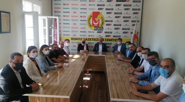 Usta'dan cemiyete ziyaret