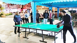 BAŞKAN AKKAYA, MASA TENİSİ OYNADI