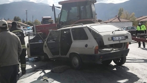 AKŞEHİR-YUNAK KARAYOLUNDA TRAFİK KAZASI: 2 YARALI 