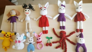 AMİGURİMİ İLE EV EKONOMİSİNE KATKI SAĞLIYORLAR