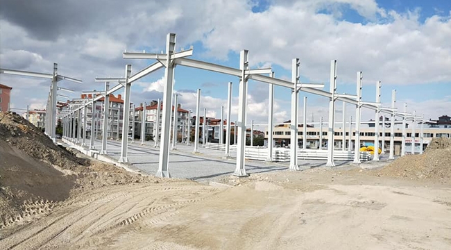 KAPALI PERŞEMBE PAZARI İNŞAATI DEVAM EDİYOR