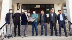 KUMBARASINDAKİ PARAYI YAPIMI DEVAM EDEN KUR'AN KURSUNA BAĞIŞLADI