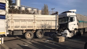 D-300 KARAYOLUNDA TRAFİK KAZASI: 1 AĞIR YARALI