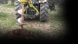 TOPRAK DELME MAKİNESİNE KENDİSİNİ KAPTIRDI