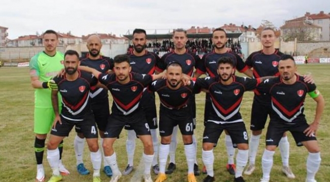 AKŞEHİRSPOR'DA 6 OYUNCU İLE YOLLAR AYRILDI