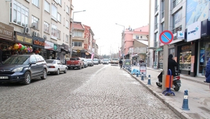 CEVDET KÖKSAL CADDESİ ARTIK PARKA KAPALI