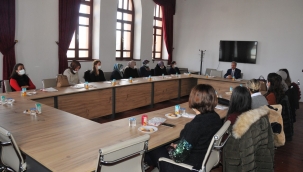 Başkan Akkaya Belediyedeki Bayan Personelin Kadınlar Gününü Kutladı