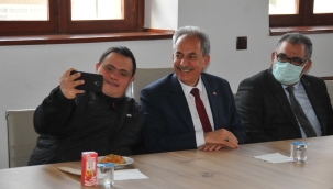 Başkan Akkaya Tebessümlü Yüzleri Ağırladı