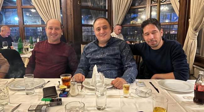 BAŞKAN DURMUŞ DOSTLARIYLA