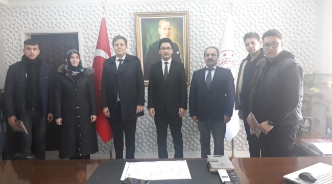 KAYMAKAM KARAHAN'DAN TURU GEÇEN GENÇLERE TEBRİK