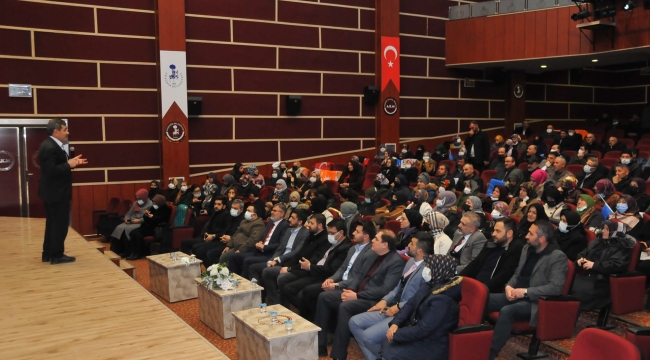 MAHALLE BAŞKANLARINDAN EĞİTİM PROGRAMINA YOĞUN İLGİ