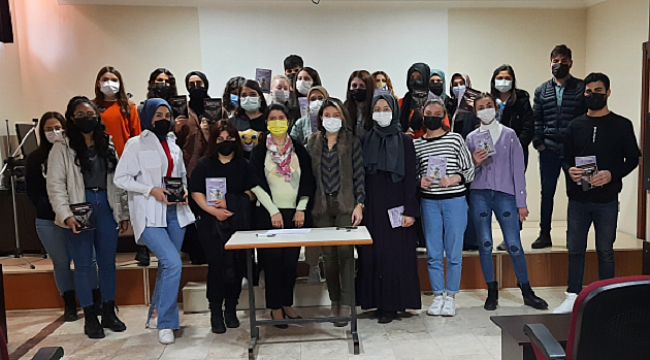 ÖĞRENCİLERE ROMAN HEDİYESİ