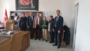 TOPALOĞLU'NDAN İL BİRİNCİSİNE MADALYA TAKDİMİ