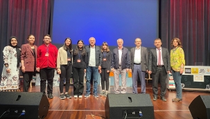 ŞEHİT SELÇUK ÖZER ANADOLU LİSESİ YARI FİNALDE 