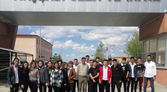 ADALET ALANI ÖĞRENCİLERİ CEZAEVİNDE 
