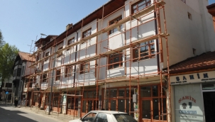 İmaret Sokak'taki Sokak Sağlıklaştırma Çalışmaları Sürüyor 