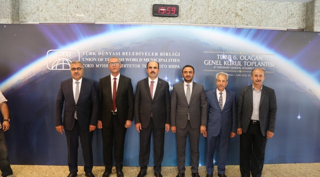 BAŞKANLAR TÜRK DÜNYASI BELEDİYELER BİRLİĞİ TOPLANTISINA KATILDI