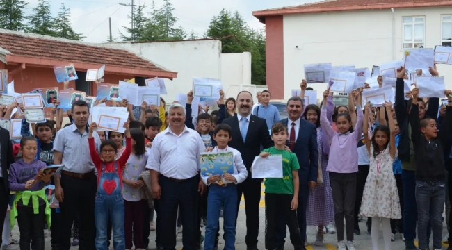 ÇELTİK'DE KARNE HEYECANI 