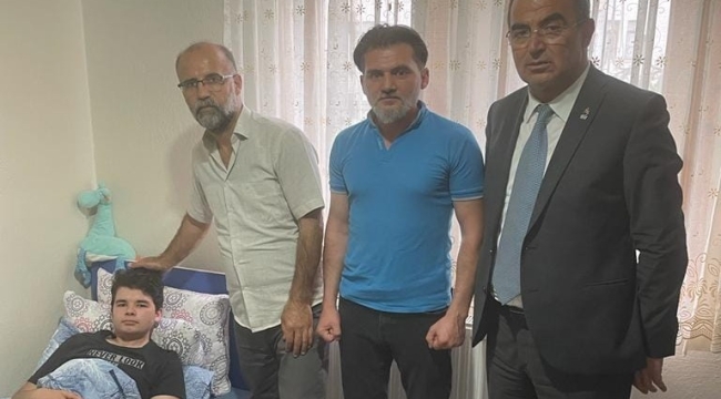 SURİYELİLER BU KEZ HASTA BİR ÇOCUĞA SALDIRDI 
