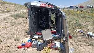 YUNAK - AKŞEHİR YOLUNDA TRAFİK KAZASI 4 YARALI. 