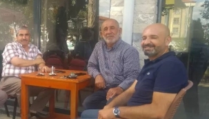 DOSTLAR ÇAY SOHBETİNDE 