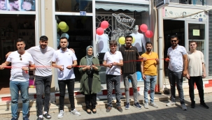 ETİKET SPOR GİYİM MAĞAZASI HİZMETE AÇILDI 