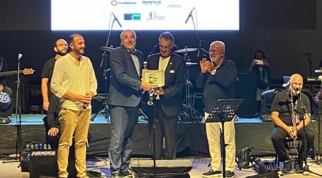 ONUR AKIN KONSERİNE YOĞUN İLGİ 