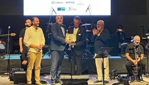 ONUR AKIN KONSERİNE YOĞUN İLGİ 