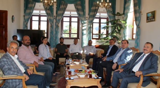 Eski Bakan Veysel Eroğlu'ndan Akşehir Belediyesi'ne Ziyaret 