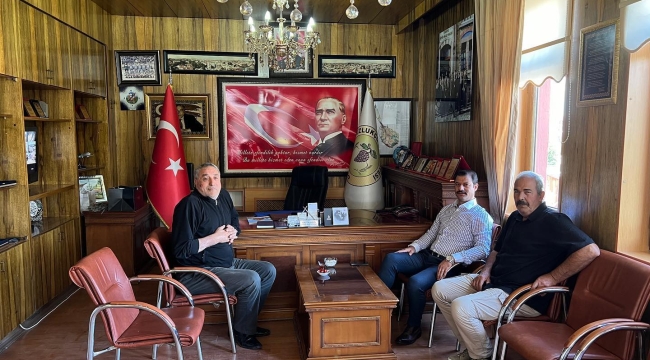 KAYMAKAM BERTAN'DAN BAŞKAN AKBUĞA'YA GEÇMİŞ OLSUN ZİYARETİ.