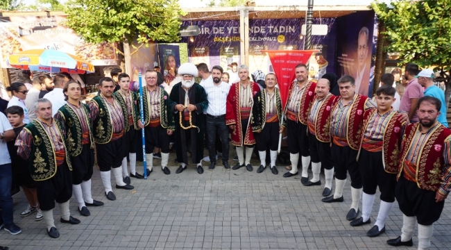 Sıra Yarenleri Gastrofest'e Renk Kattı 
