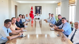 TUZLUKÇU'DA 2022-2023 EĞİTİM ÖĞRETİM YILI DEĞERLENDİRME TOPLANTISI YAPILDI. 