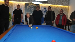 3.Bant Bilardo Turnuvasının Şampiyonu Mehmet Şenyiğit Oldu 