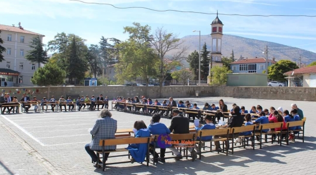 Açık Havada Kitap Okuma Etkinliği 