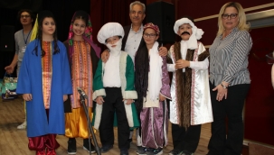 Nasreddin Hoca Fıkra Canlandırma Yarışması Bölge Finalleri Çekişmeli Geçiyor 
