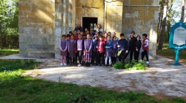 ÖĞRENCİLERDEN ÖRNEK DAVRANIŞ 