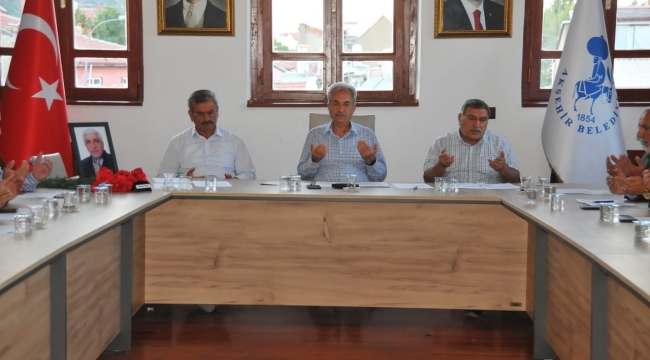 Vefat Eden Meclis Üyesi Uyar Dualarla Anıldı 