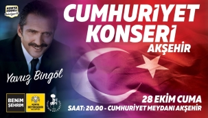 YAVUZ BİNGÖL'DEN AKŞEHİRDE CUMHURİYET KONSERİ 
