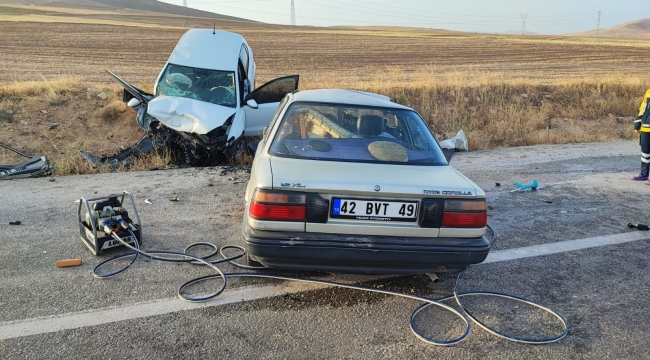 YUNAK'TA  TRAFİK KAZASI : 4 ÖLÜ 3 YARALI 