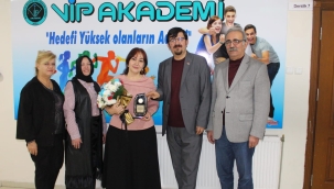 Gönül Gözü Derneği Yılın Öğretmenini Seçti 