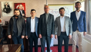 TÜGVA'DAN BAŞKAN ALİ KONAK'A ZİYARET 