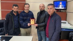 MAKASCI İNŞAATA TEŞEKKÜR PLAKETİ 