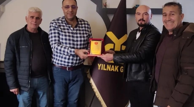 AKŞEHİR SPOR'DAN YILNAK GRUP'A TEŞEKKÜR PLAKETİ 