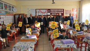 Başkan Akkaya Öğrencilerin Karne Sevincine Ortak Oldu 