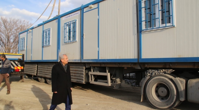 Akşehir Belediyesi Yardımlarını Sürdürüyor 