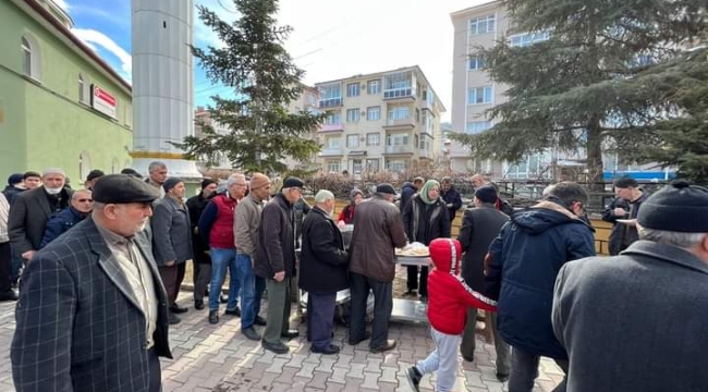 EĞİTİMCİ KADİR ORHAN DUALARLA ANILDI 