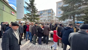 EĞİTİMCİ KADİR ORHAN DUALARLA ANILDI 