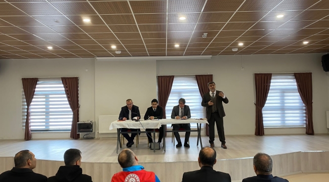 YUNAK'TA DEĞERLENDİRME TOPLANTSI YAPILDI 