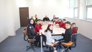 İLÇE EMNİYET MÜDÜRÜ'NÜN MİSAFİRİ OLDULAR 